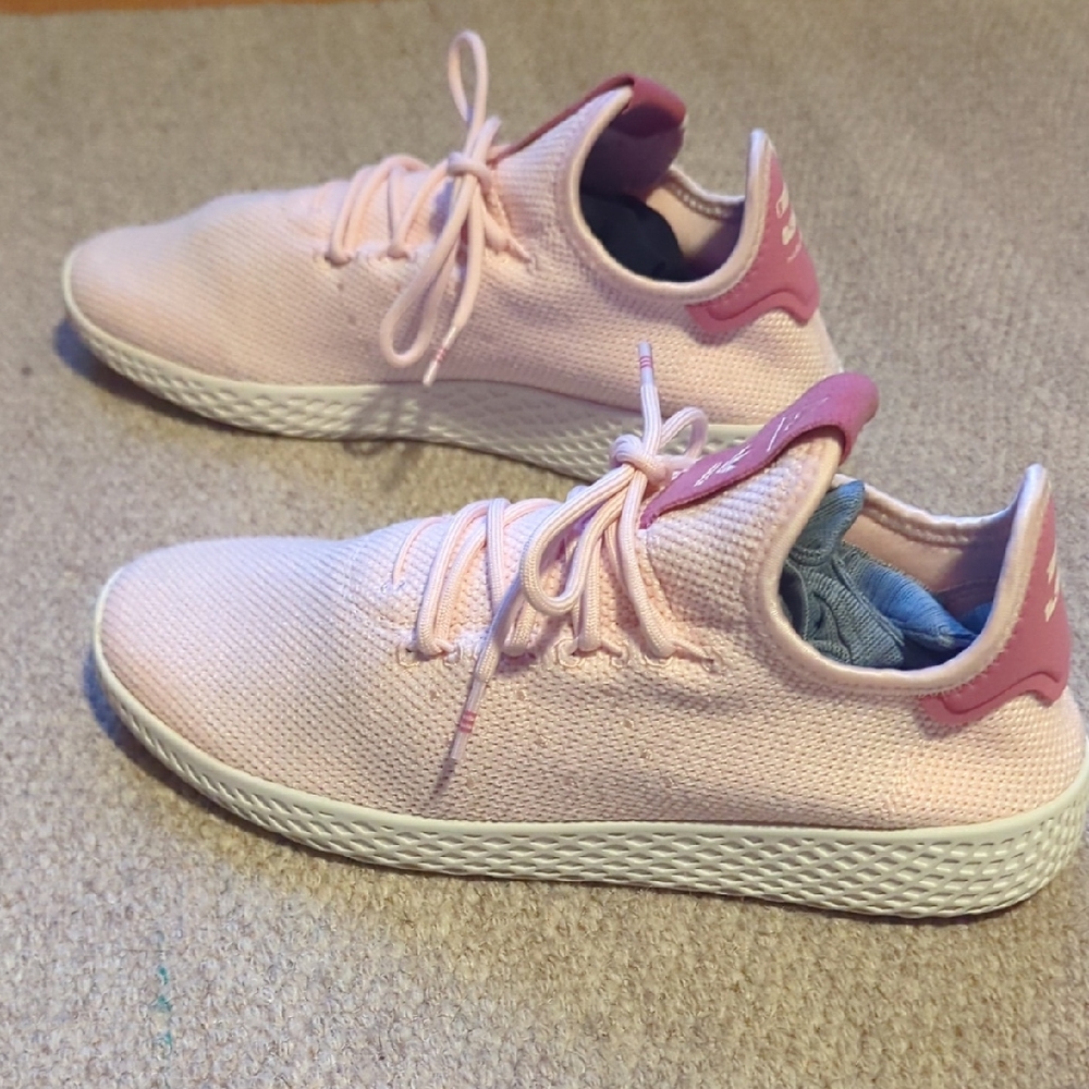 Adidas Pharrell Williams Tennis HU Sneakers Shoes Raw Pink White Mesh US 8.5 UK7